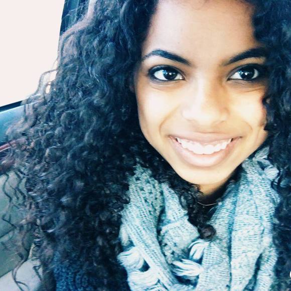 Meet your Posher, Lexi - Picture 1 of 1